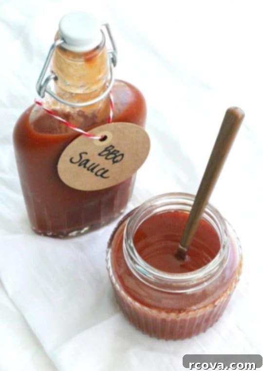 DIY Low-Carb Barbecue Sauce 2 Homemade BBQ Sauce - Low Carb, and tangy | www.casadecrews.com