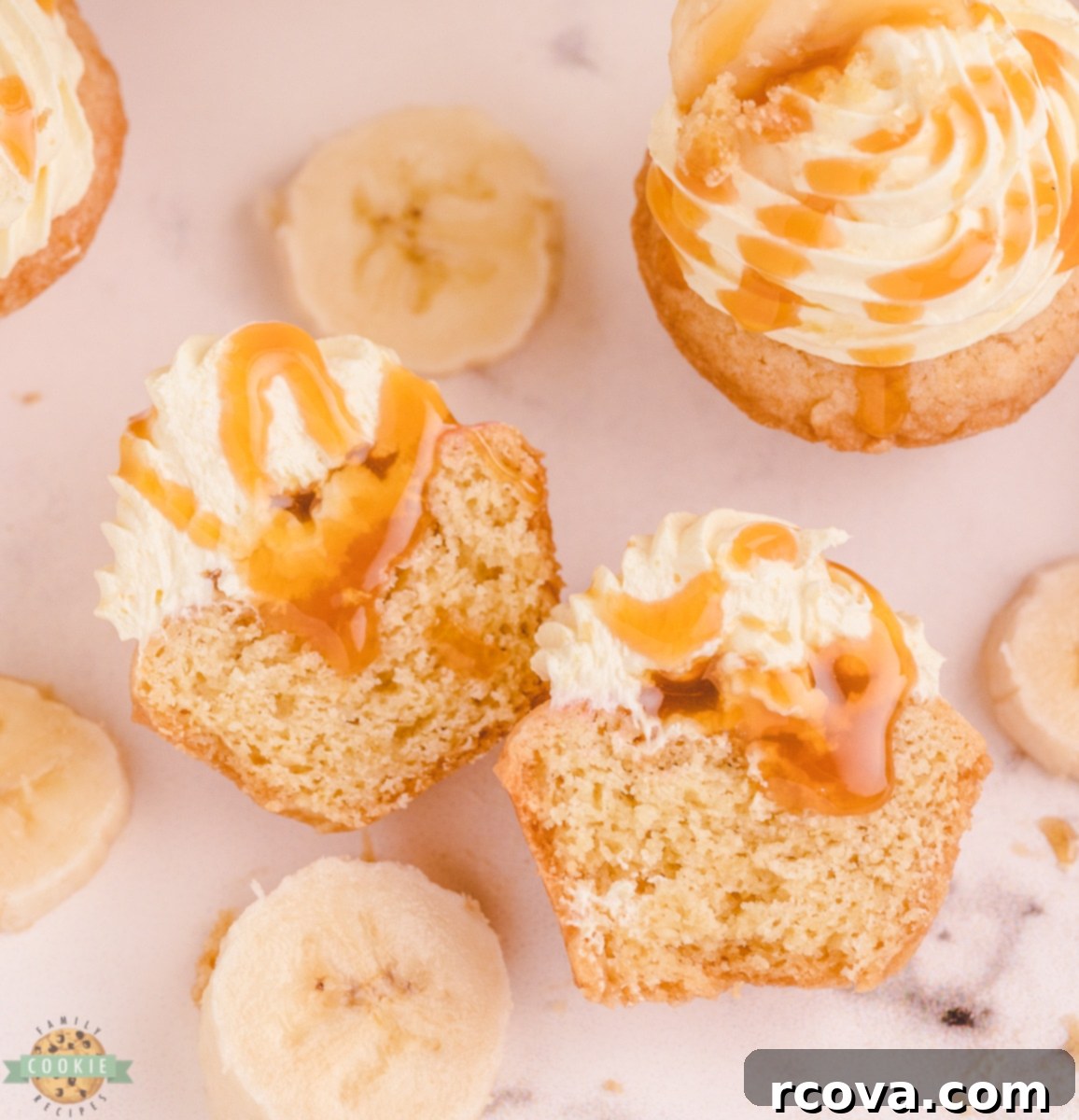 Golden Caramel Banana Bliss Cookies 3 sliced banana cream pie cookies with caramel topping and fresh banana
