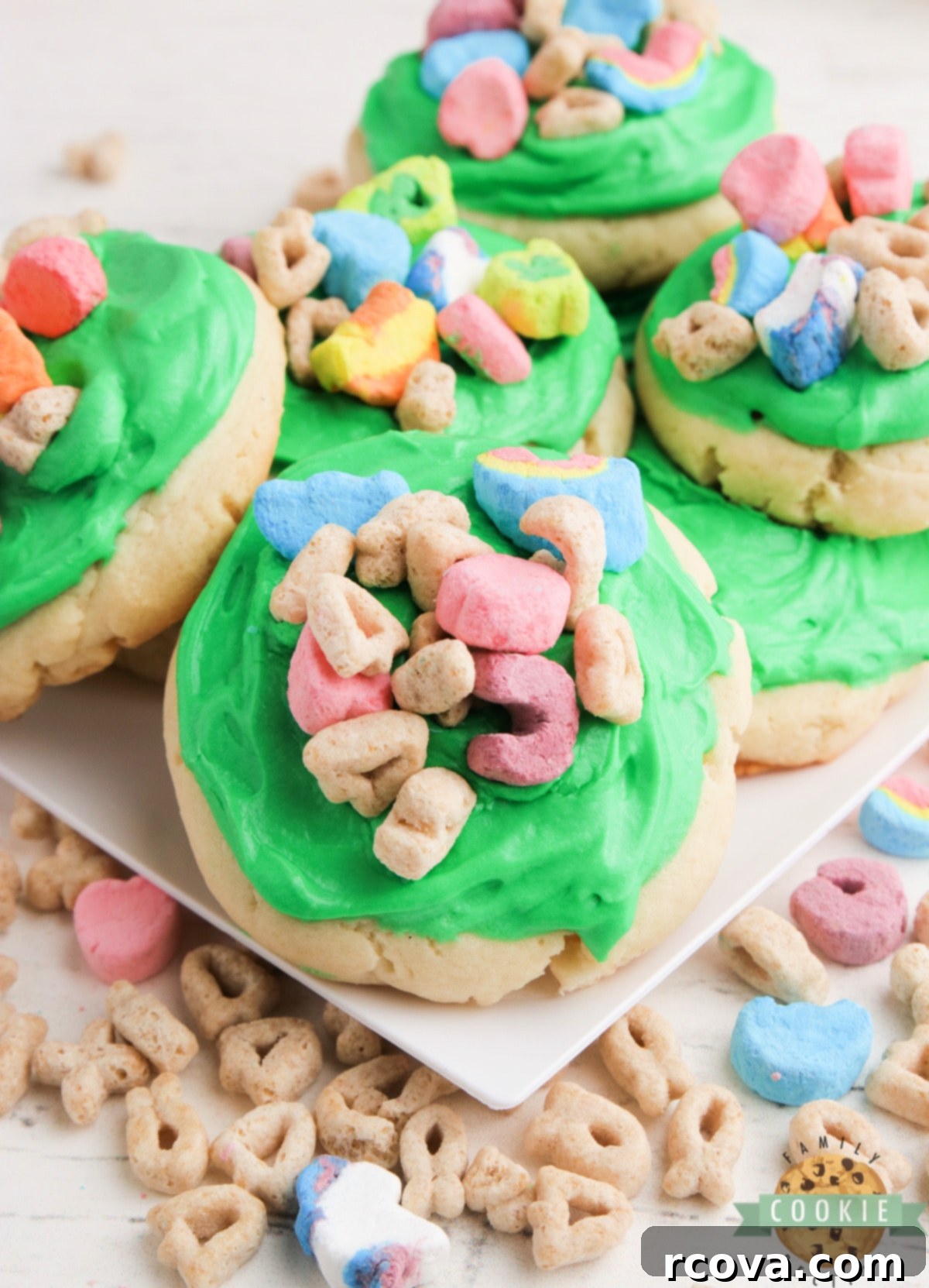Lucky Charms Marshmallow Cookie Magic 10 Sugar cookies for St. Patricks Day with green frosting and cereal